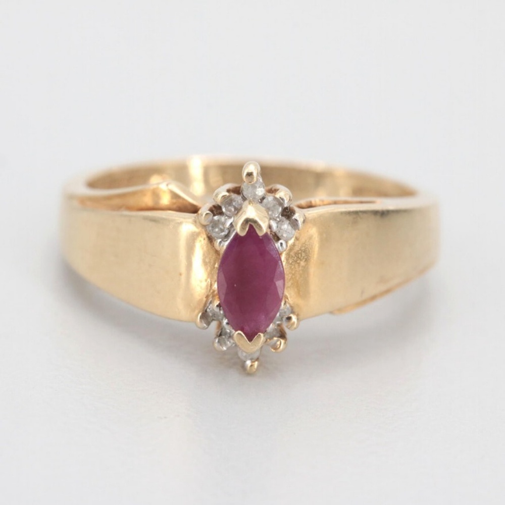 *SOLD* 10k yellow gold ruby & diamond ring - Picture 1 of 6